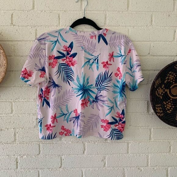 Hollister Cropped Graphic Tee  - Picture 5 of 5